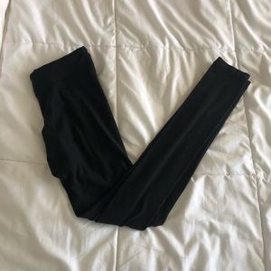 IVIVVA Black Leggings